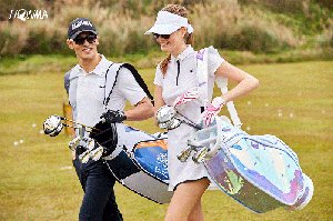 4 đồ golf nữ cơ bản mà các golfer nữ cần chú ý khi ra sân