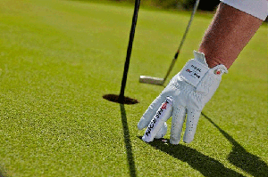Tổng hợp các mẫu găng tay golf nam chất lượng được yêu thích trong năm nay