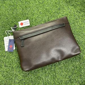 Những mẫu túi cầm tay golf được yêu thích trong năm 2022